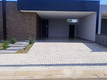 Linda casa no cond. Portal do Sol (Holambra)